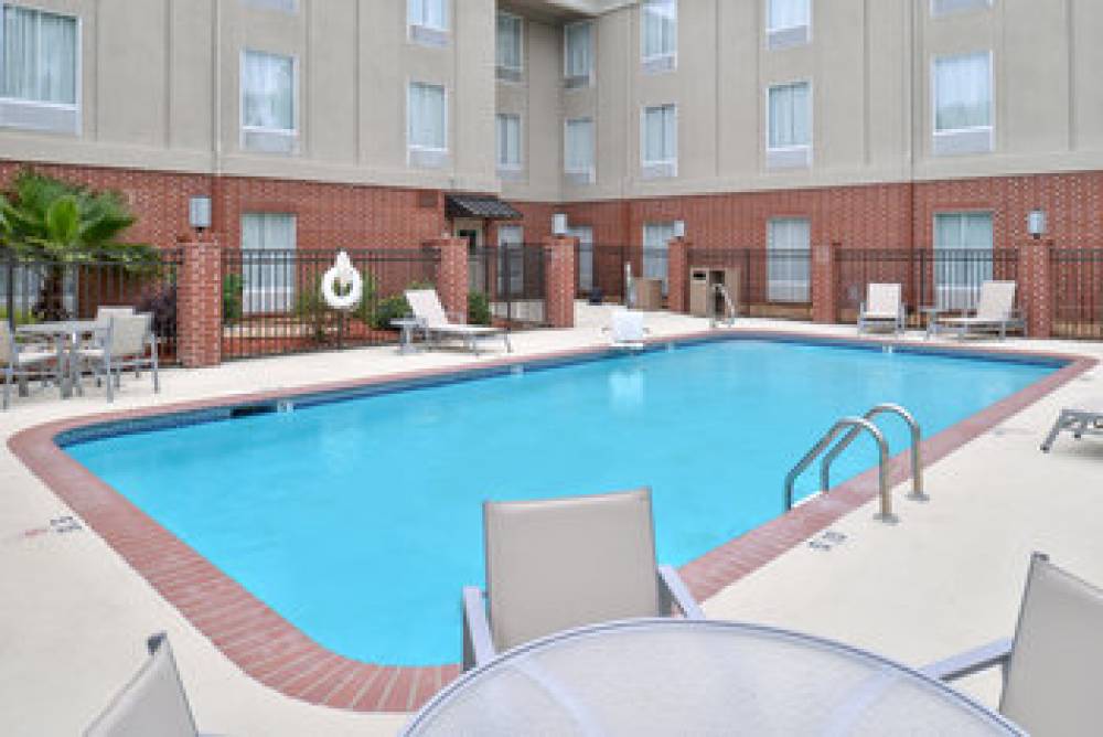 Holiday Inn Express & Suites LAFAYETTE 3