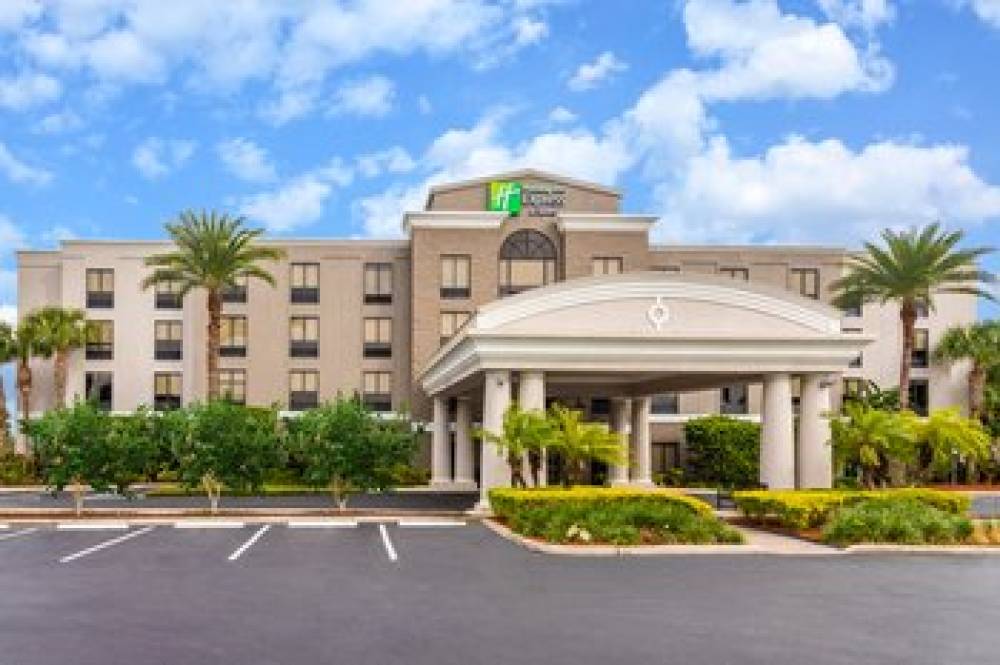 Holiday Inn Express & Suites LAKE PLACID 1