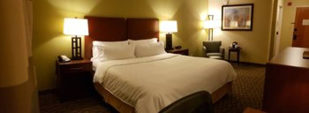 Holiday Inn Express & Suites LANCASTER 7