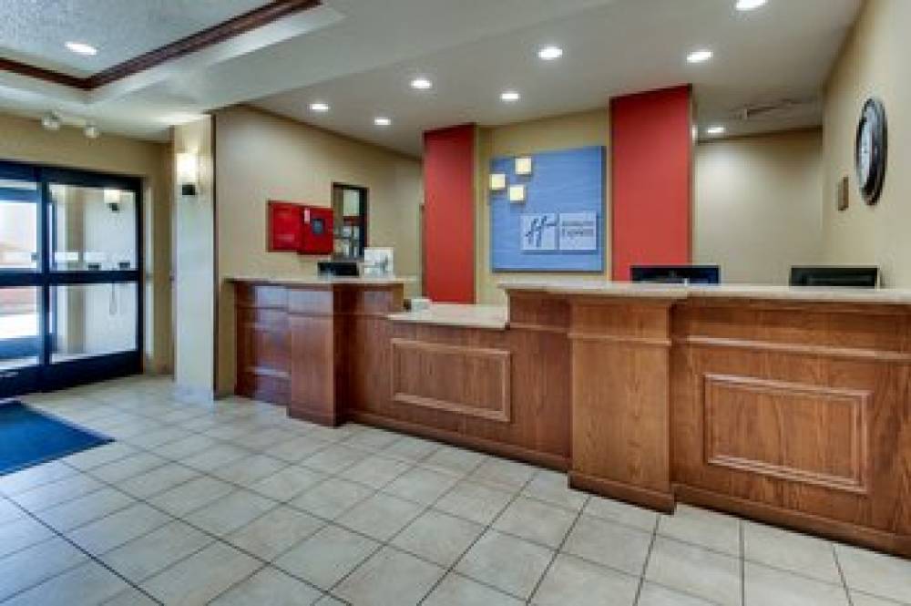 Holiday Inn Express & Suites LANCASTER-LITITZ 8