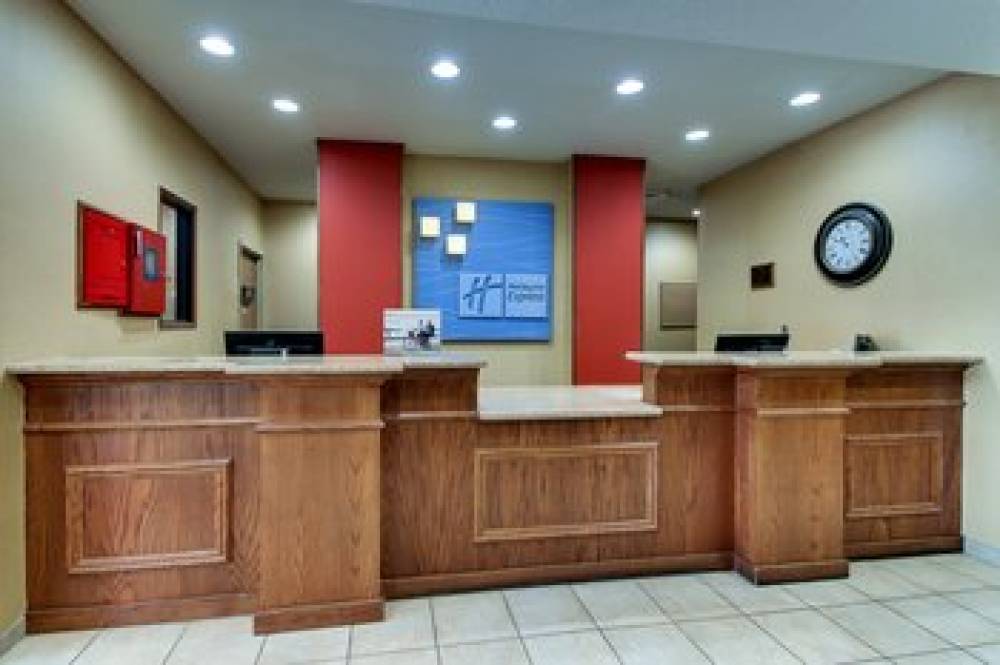 Holiday Inn Express & Suites LANCASTER-LITITZ 2