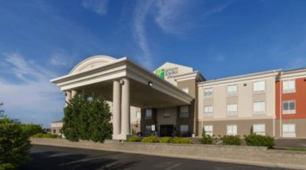 Holiday Inn Express & Suites LAWRENCE 1