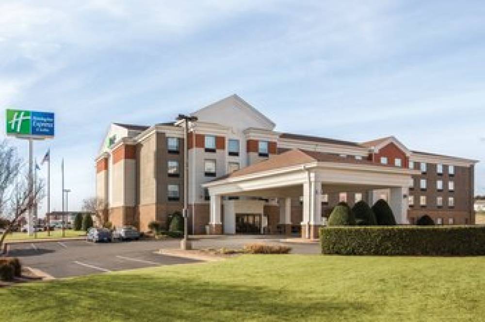 Holiday Inn Express & Suites LAWTON-FORT SILL 1