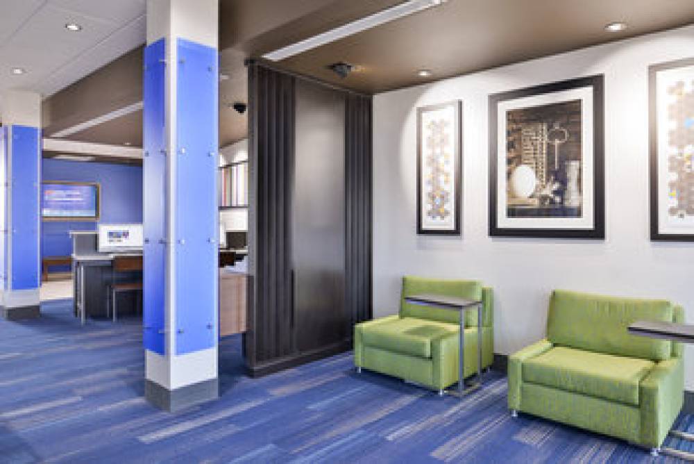 Holiday Inn Express & Suites LEE'S SUMMIT - KANSAS CITY 9