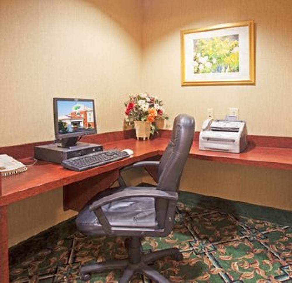 Holiday Inn Express & Suites LENOIR CITY (KNOXVILLE AREA) 2