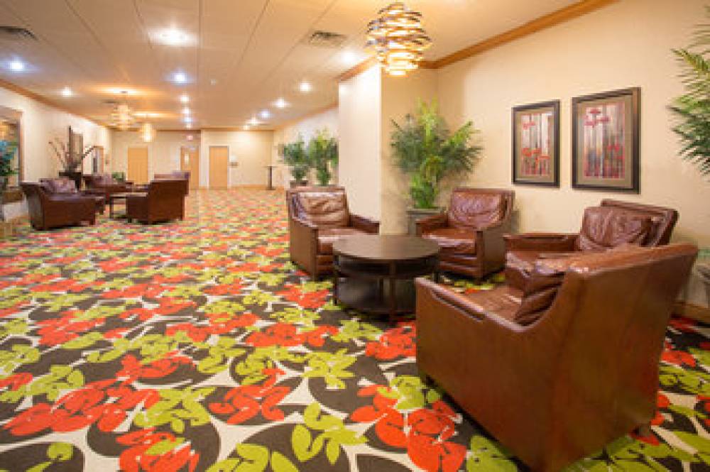 Holiday Inn Express & Suites LEXINGTON 9