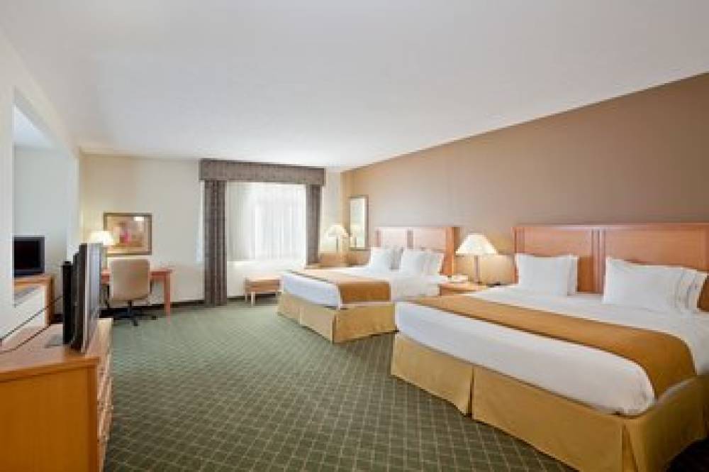 Holiday Inn Express & Suites LINCOLN SOUTH 5