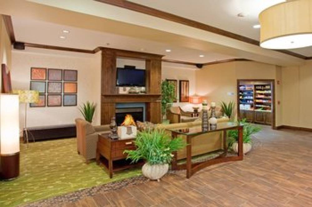 Holiday Inn Express & Suites LOGAN 10