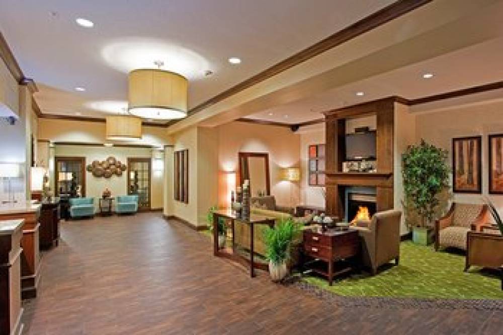 Holiday Inn Express & Suites LOGAN 9