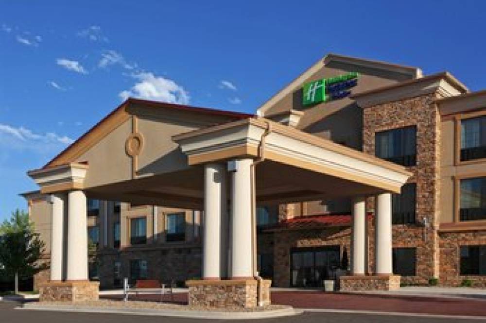 Holiday Inn Express & Suites LONGMONT 1