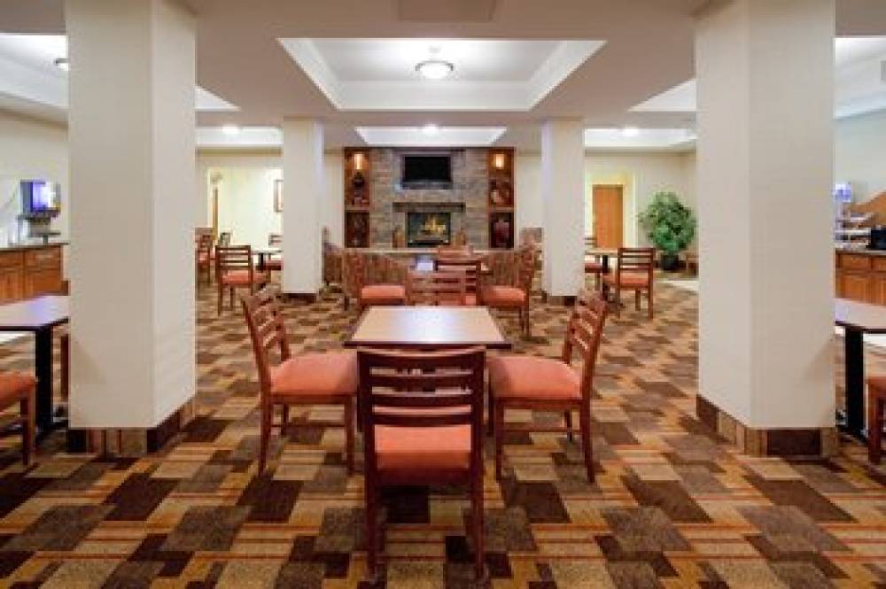 Holiday Inn Express & Suites LOVELAND 2