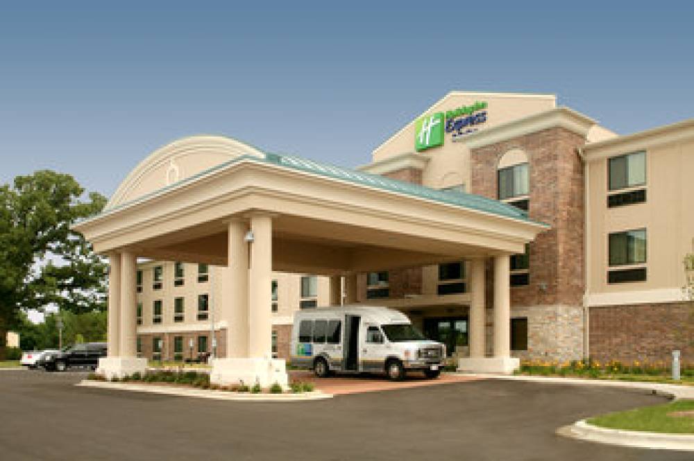 Holiday Inn Express & Suites MADISON-VERONA 1