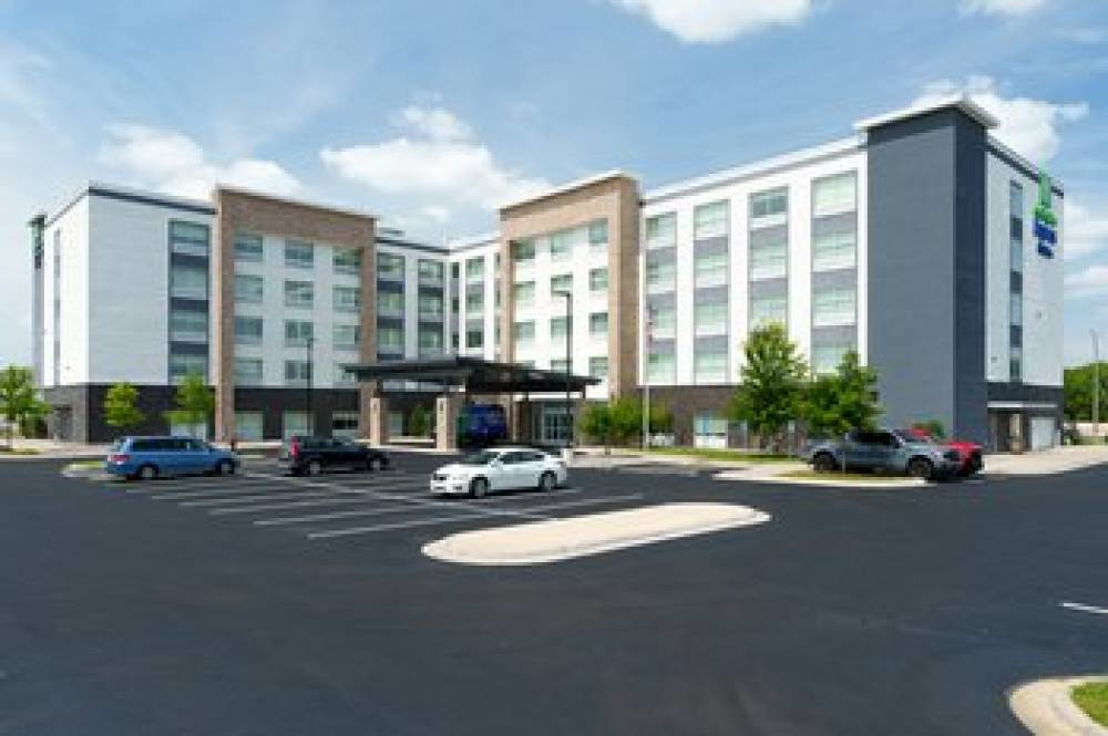 Holiday Inn Express & Suites MALL OF AMERICA - MSP AIRPORT 1