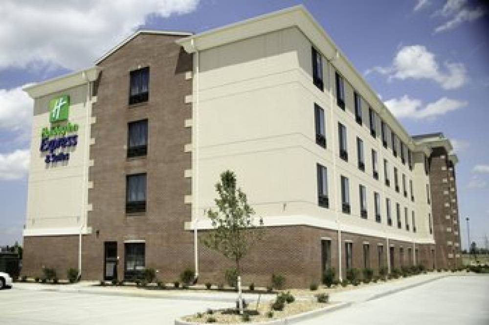 Holiday Inn Express & Suites MARION 5