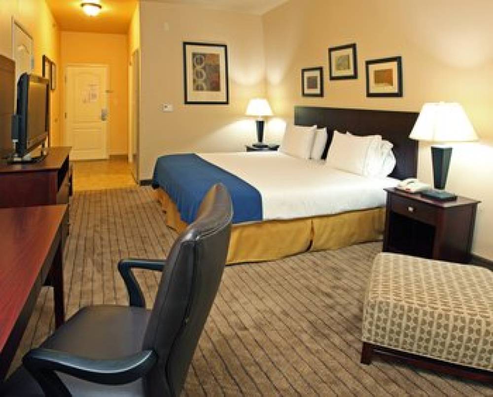 Holiday Inn Express & Suites MARSHALL  8