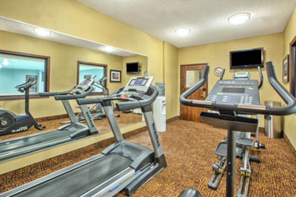 Holiday Inn Express & Suites MARYSVILLE 6