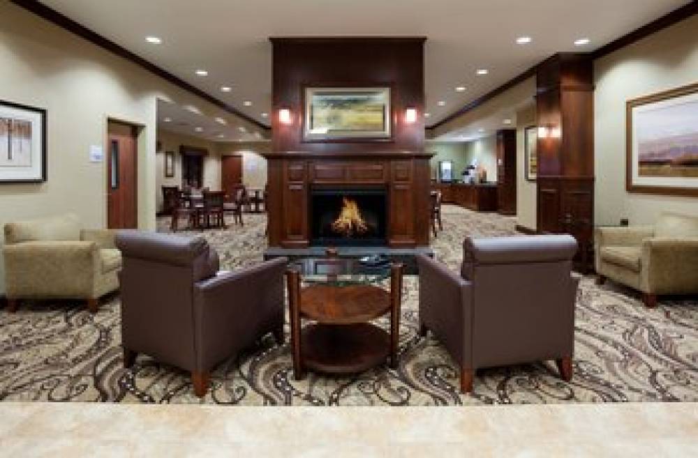 Holiday Inn Express & Suites MASON CITY 4