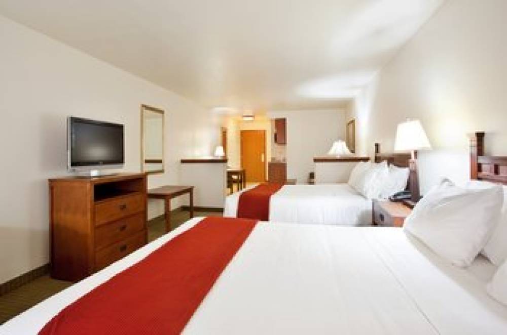 Holiday Inn Express & Suites MATTOON 8