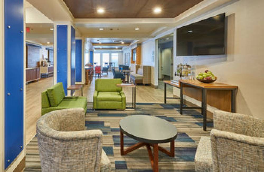 Holiday Inn Express & Suites Medford Central Point