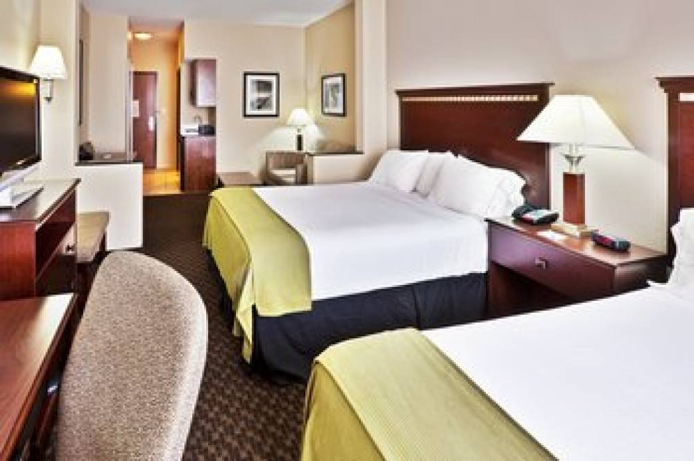 Holiday Inn Express & Suites MIAMI 3