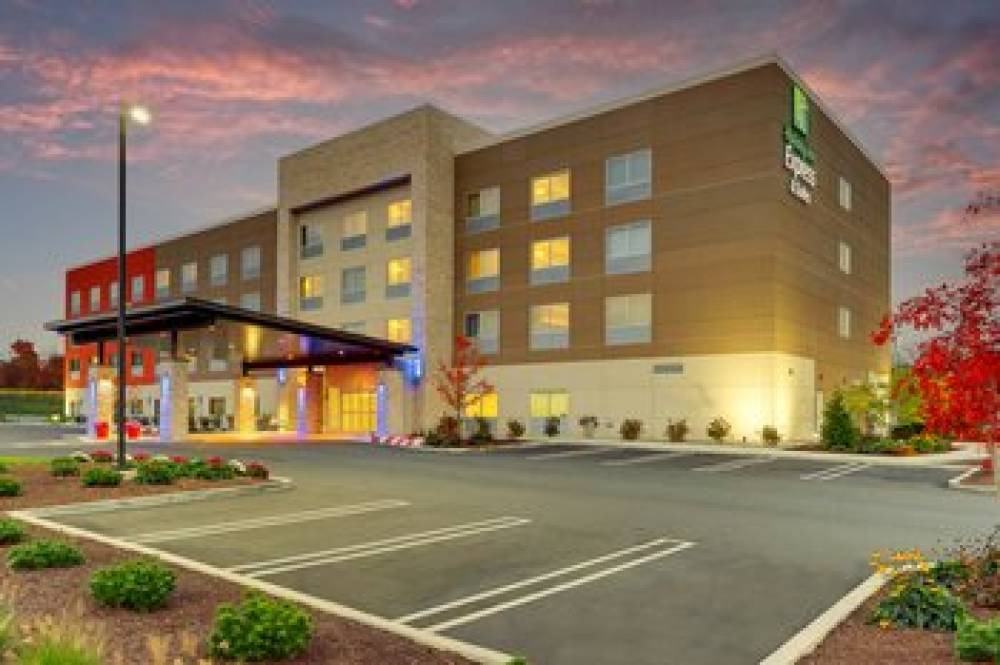 Holiday Inn Express & Suites MIDDLETOWN - GOSHEN 8