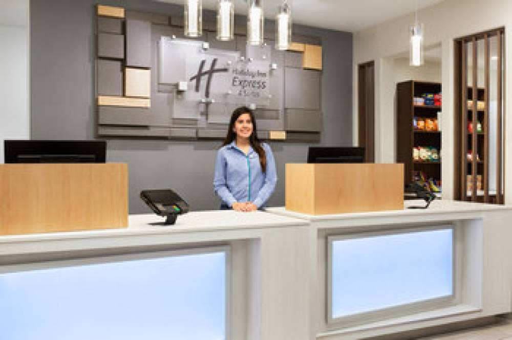 Holiday Inn Express & Suites MISSION-MCALLEN AREA 9