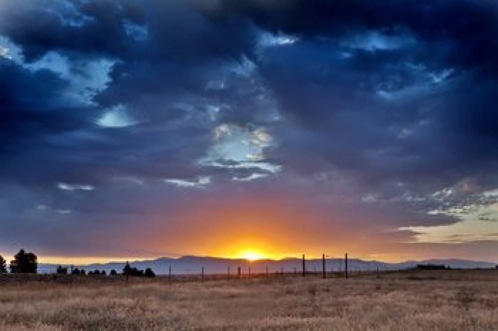 Holiday Inn Express & Suites NAMPA - IDAHO CENTER 4