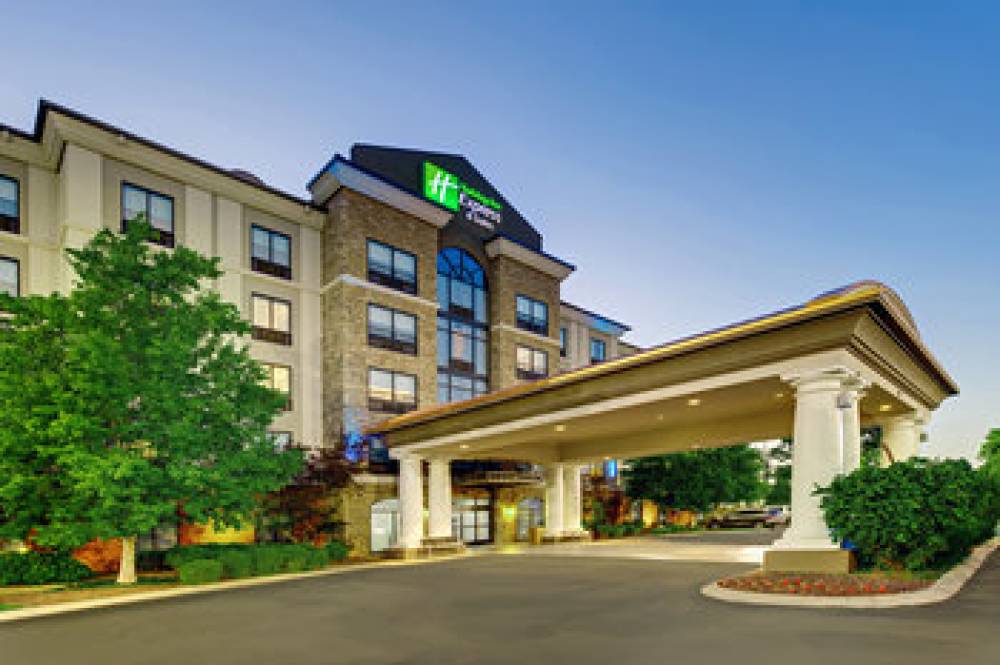 Holiday Inn Express & Suites NASHVILLE-OPRYLAND 1