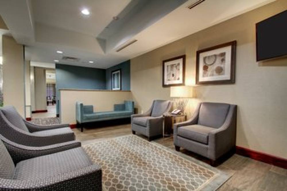 Holiday Inn Express & Suites Natchez South