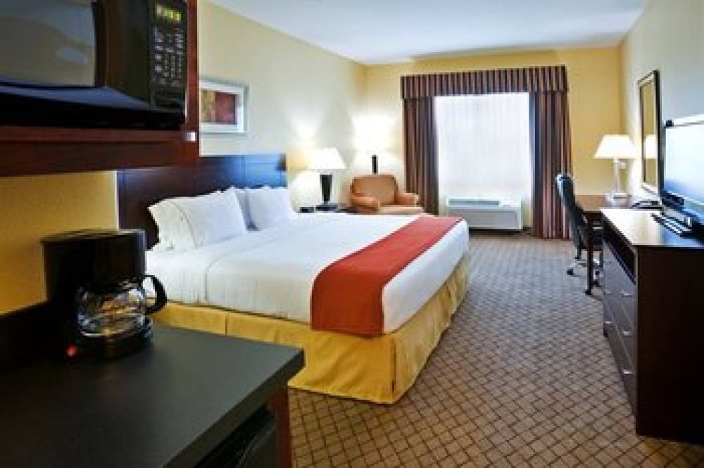 Holiday Inn Express & Suites NEW BOSTON 2