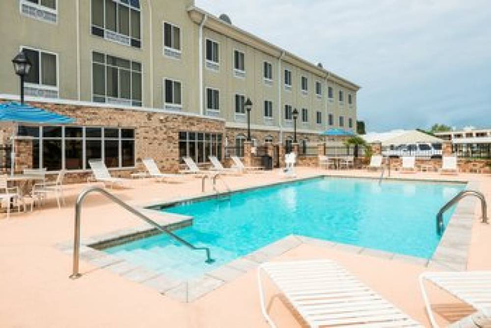 Holiday Inn Express & Suites NEW IBERIA-AVERY ISLAND  10