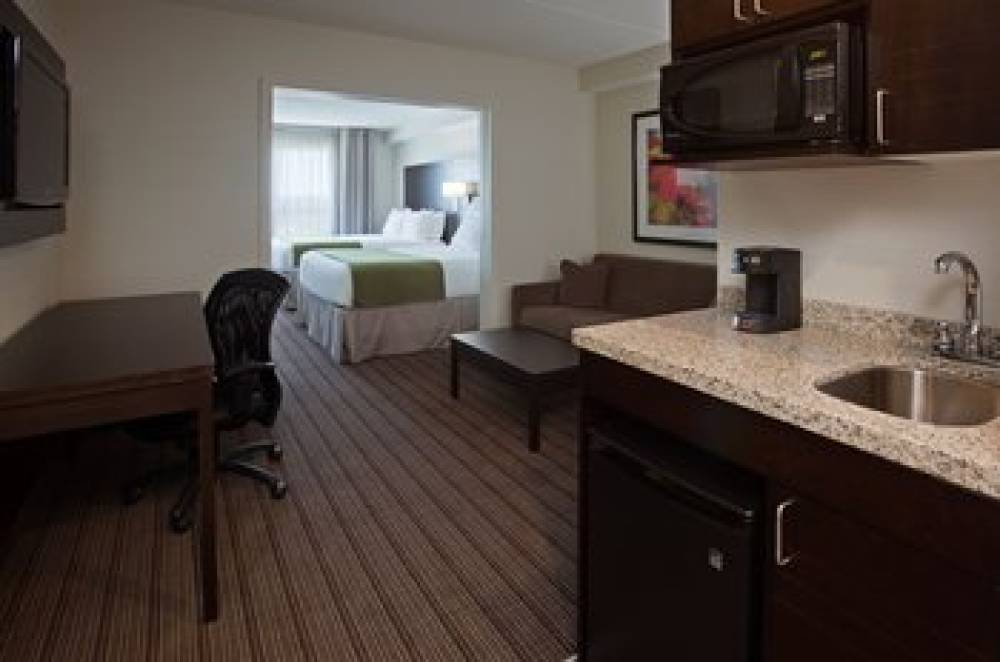 Holiday Inn Express & Suites NEW LISKEARD 3