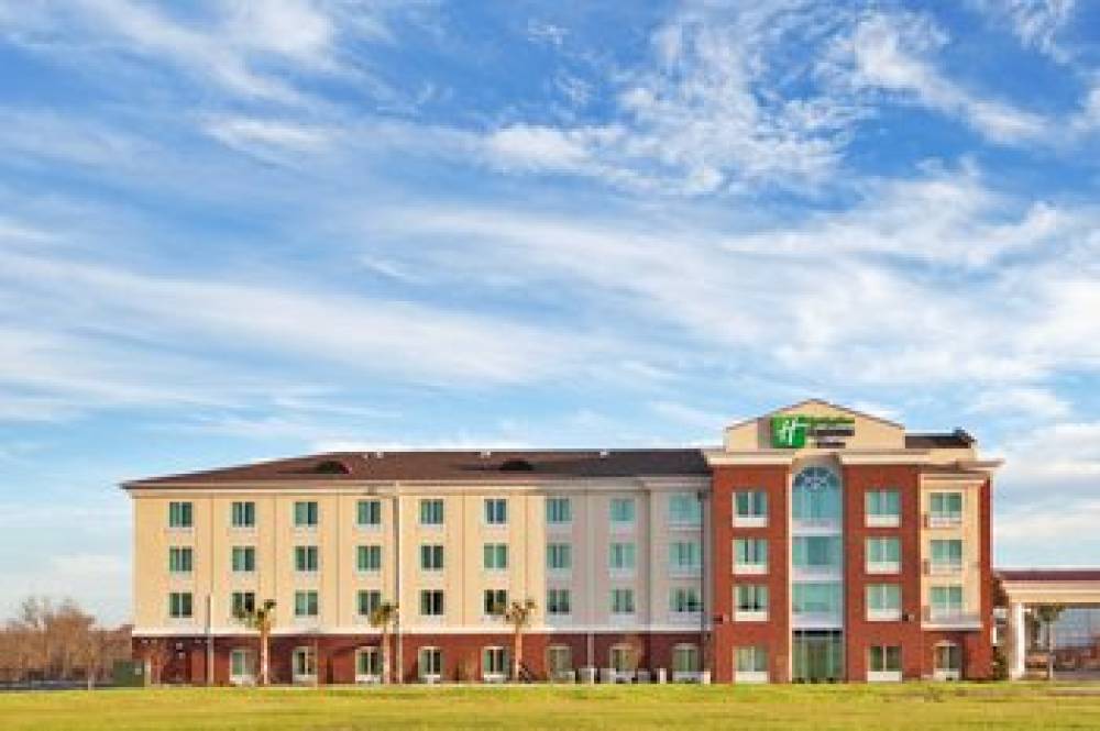 Holiday Inn Express & Suites NEWBERRY 1