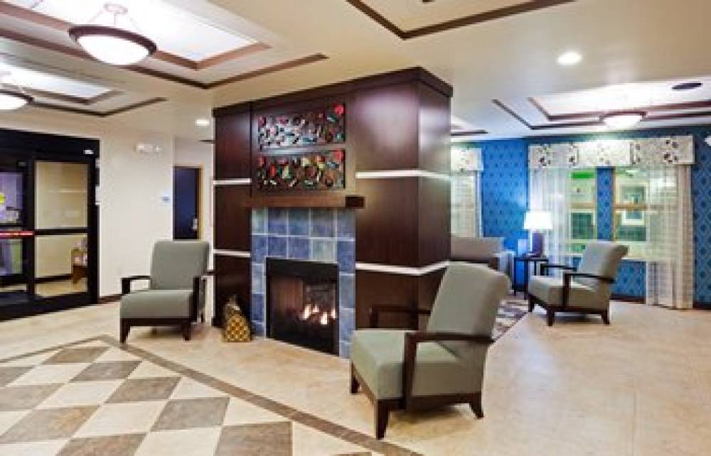 Holiday Inn Express & Suites NEWPORT SOUTH 4