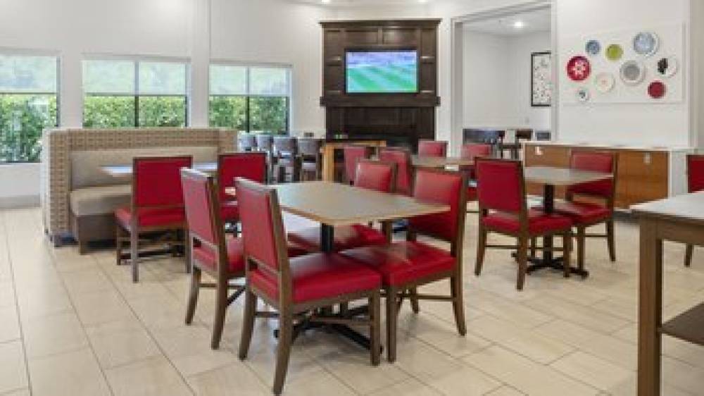 Holiday Inn Express & Suites NEWTON SPARTA 2