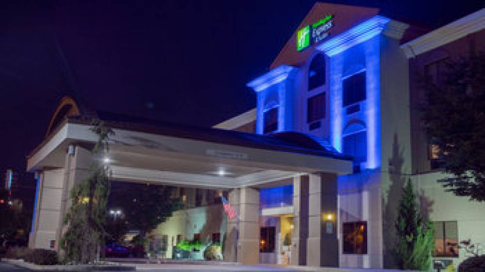 Holiday Inn Express & Suites Newton Sparta