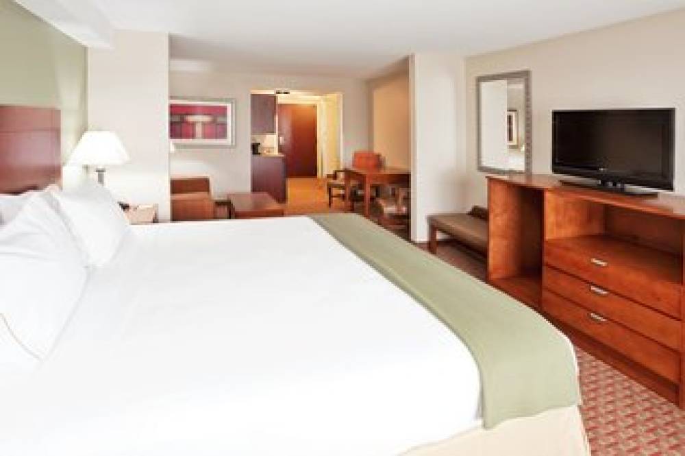 Holiday Inn Express & Suites NIAGARA FALLS 7