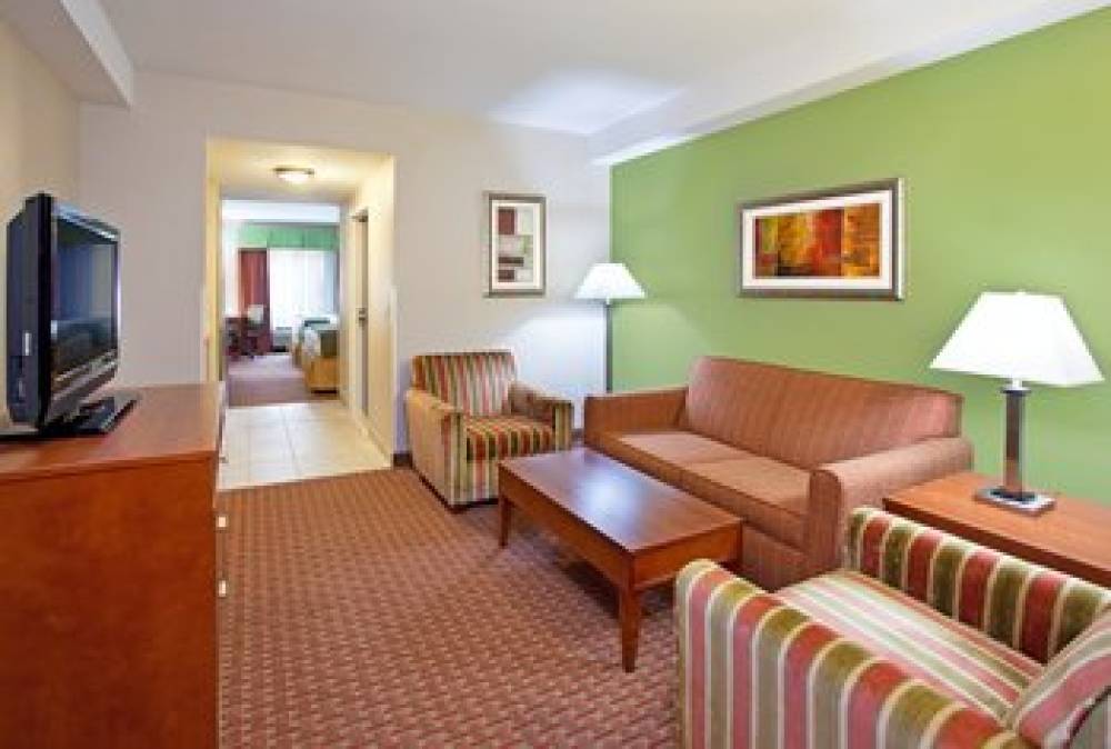 Holiday Inn Express & Suites NIAGARA FALLS 9