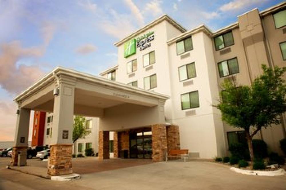 Holiday Inn Express & Suites Norfolk