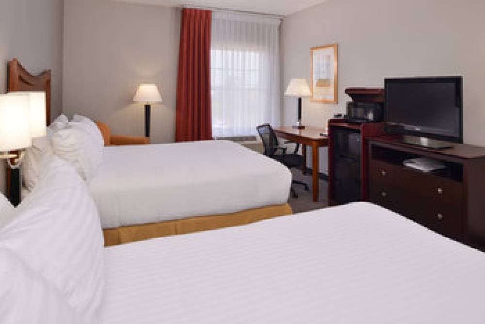 Holiday Inn Express & Suites NORTH LITTLE ROCK 8