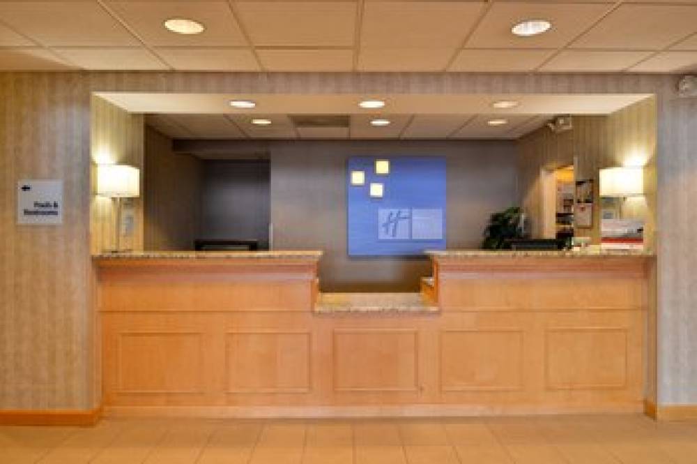 Holiday Inn Express & Suites OCEAN CITY 9