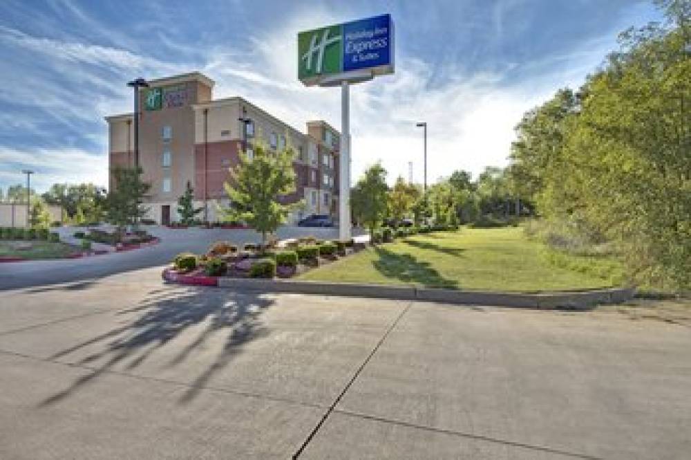 Holiday Inn Express & Suites OKLAHOMA CITY NORTH 1