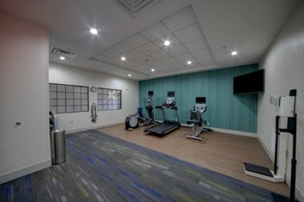 Holiday Inn Express & Suites OKLAHOMA CITY WEST-YUKON 9