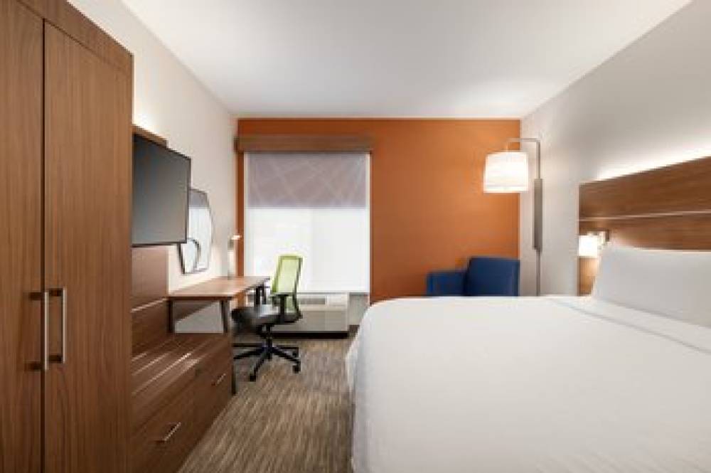 Holiday Inn Express & Suites OPELIKA AUBURN 8