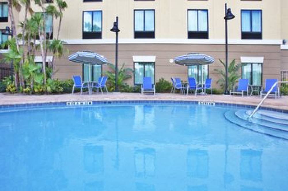 Holiday Inn Express & Suites ORLANDO - INTERNATIONAL DRIVE 2