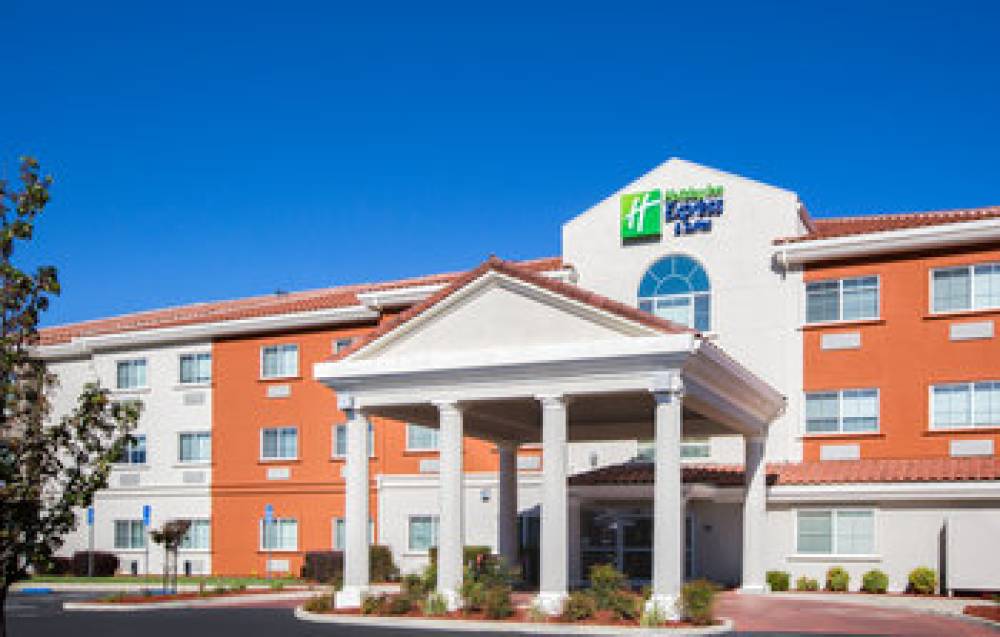 Holiday Inn Express & Suites OROVILLE LAKE 1