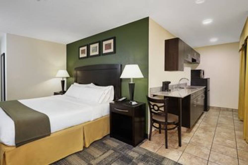 Holiday Inn Express & Suites PEKIN (PEORIA AREA) 5