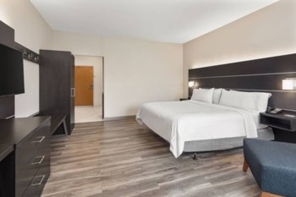 Holiday Inn Express & Suites PEMBROKE PINES-SHERIDAN ST 10