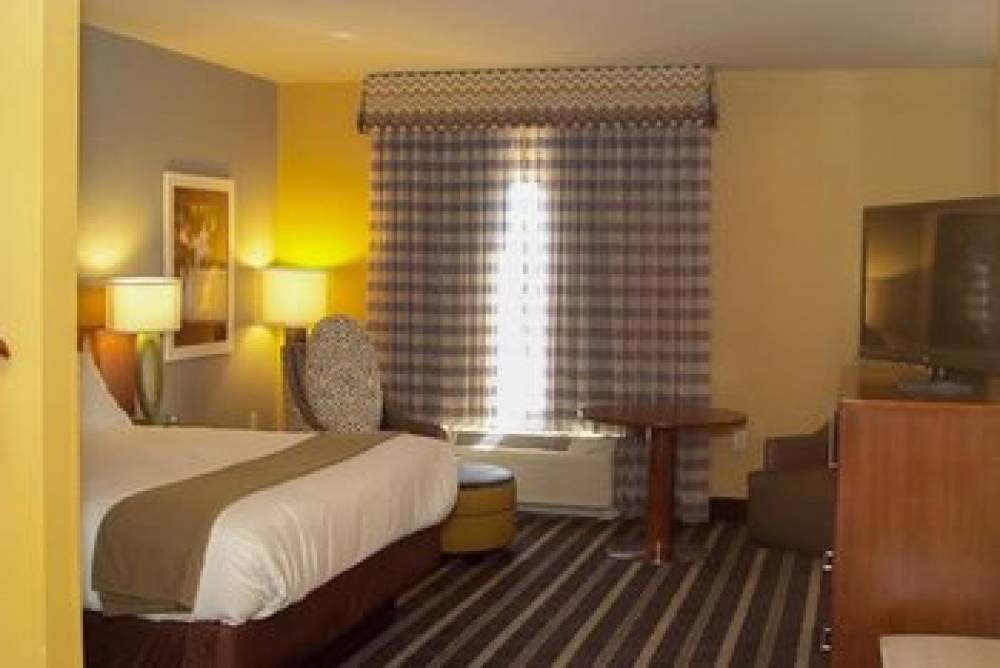 Holiday Inn Express & Suites PERRY-NATIONAL FAIRGROUND AREA 2