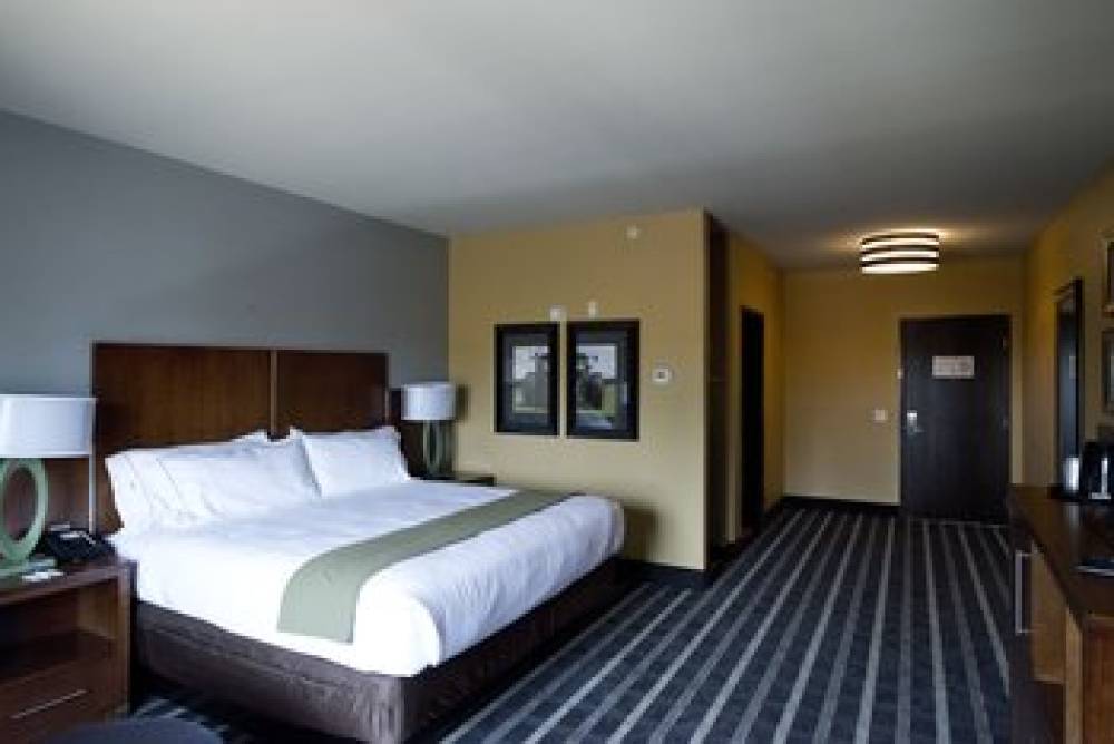 Holiday Inn Express & Suites PERRY-NATIONAL FAIRGROUND AREA 10